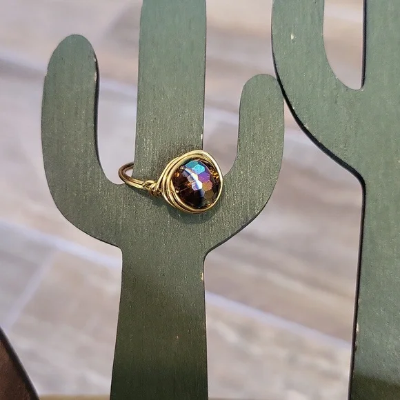 Gold Tone Iridescent Bead Wire Wrapped Ring, Size 7 - Picture 1 of 11